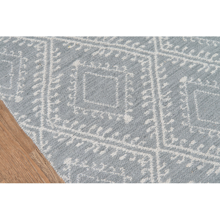 Gray Geometric Flatweave Synthetic Area Rug, 7'6" x 9'6"