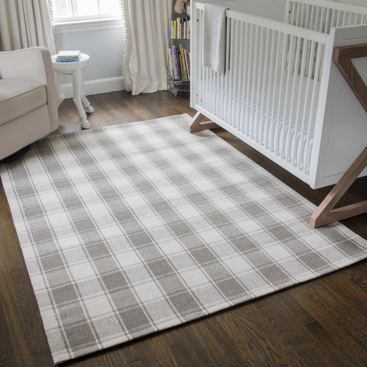 Elegant Gray Handwoven Wool Tartan Plaid 8' x 10' Rug