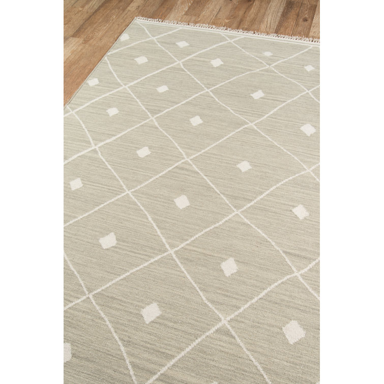 Sage Geometric Flat Woven Wool Area Rug with Fringe, 5' x 7'