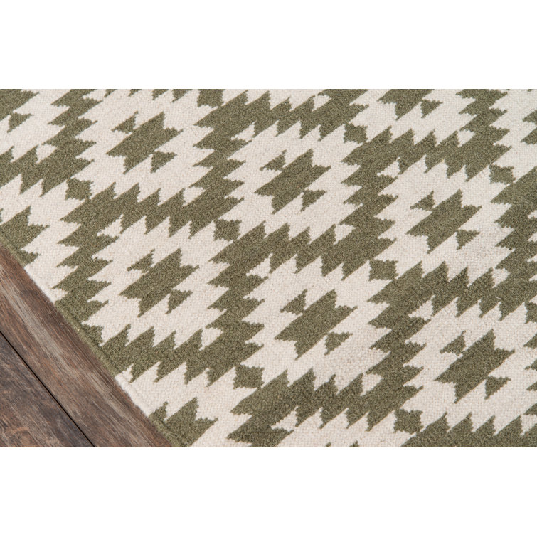 Handmade Green Wool Geometric Rectangular Rug 7'6" x 9'6"