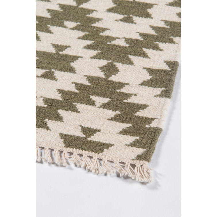 Handmade Green Wool Geometric Rectangular Rug 7'6" x 9'6"