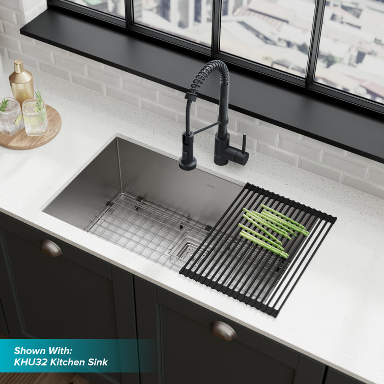 Matte Black Commercial Style Pull-Down Kitchen Faucet with Spray