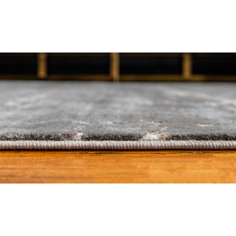 Reversible Easy-Care Gray Stripe Synthetic Rug 4' x 6'
