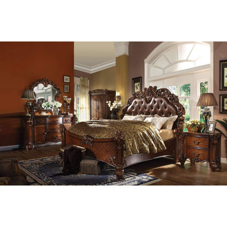 Elegant Cherry Brown Traditional Nightstand with Carved Details - 2 Drawers
