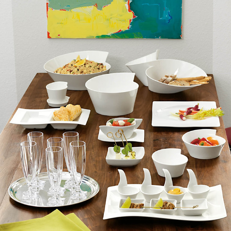 White Porcelain Wave Design Gourmet Plate