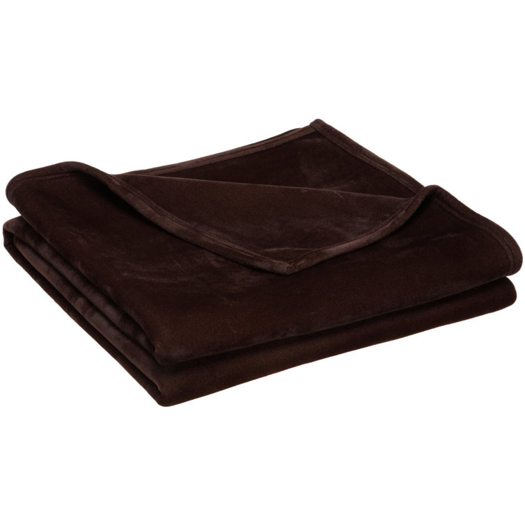 Luxurious King-Sized Ivory Fleece Reversible Blanket