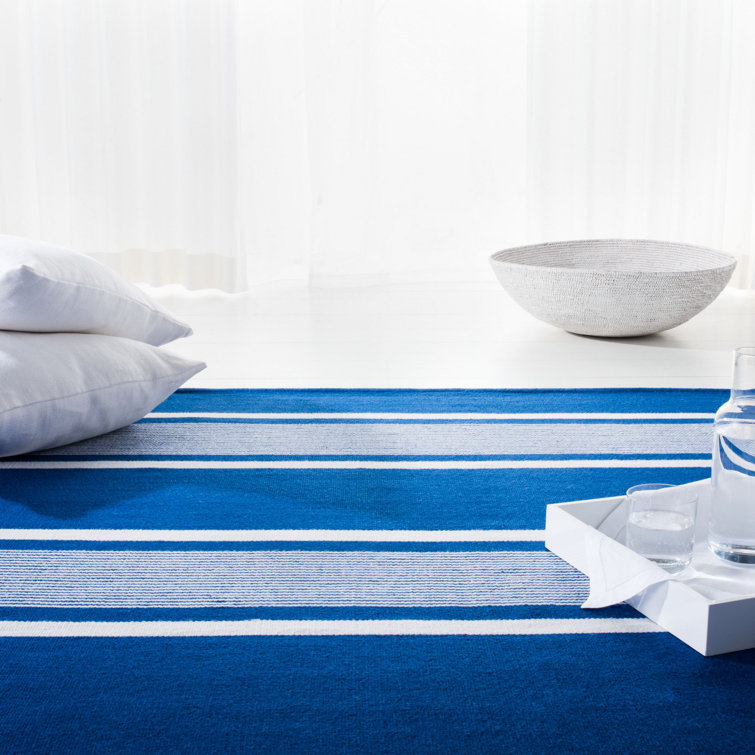Coastal Breeze Blue Stripe 4' x 6' Synthetic Easy-Care Rug
