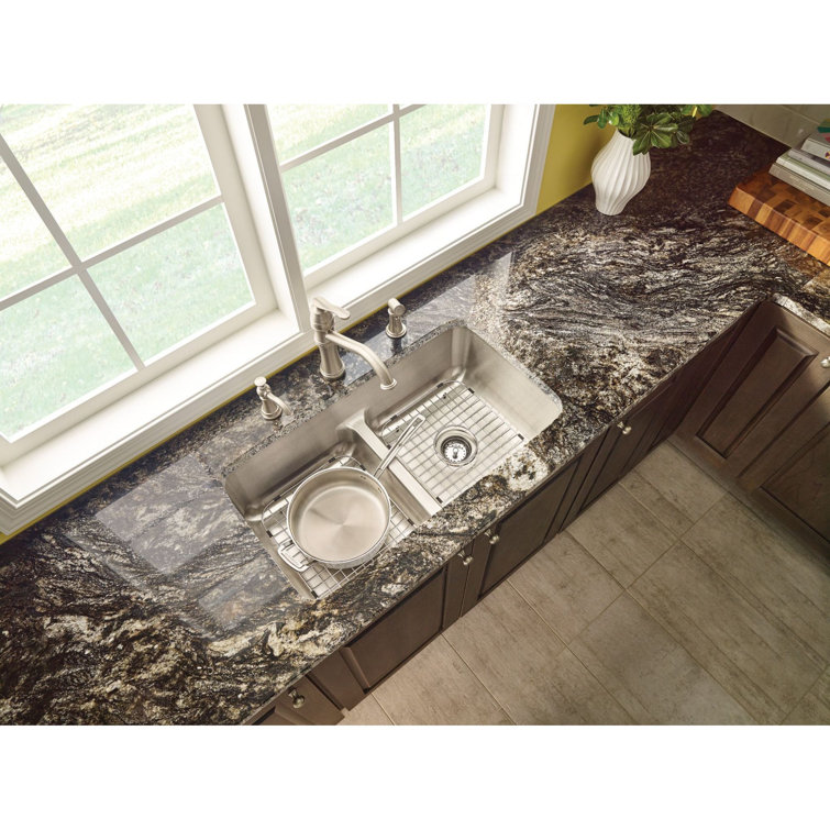 Chrome High Arc Single Handle Kitchen Faucet with Pull-out Spray