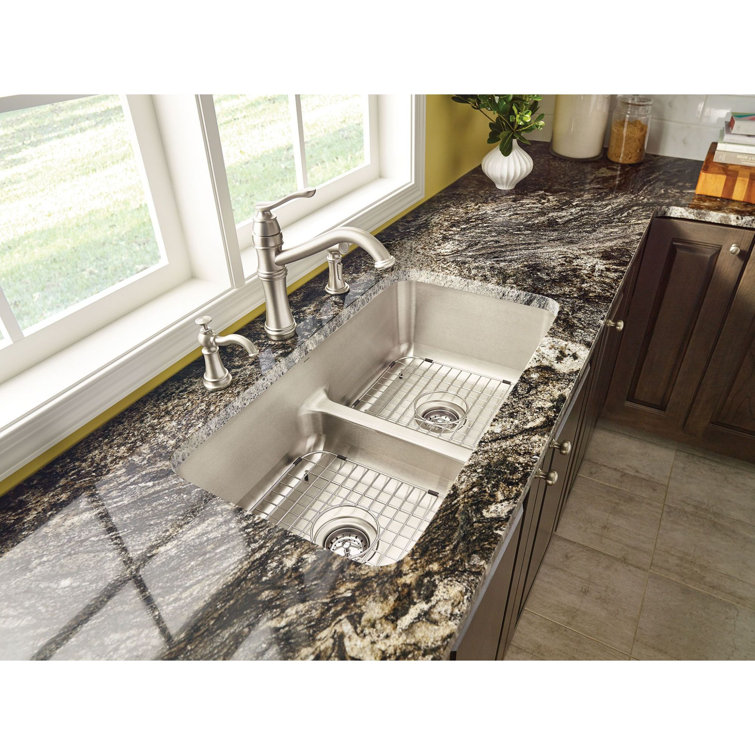 Chrome High Arc Single Handle Kitchen Faucet with Pull-out Spray