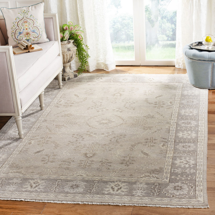 Elegant Oushak Hand-Knotted Wool Area Rug in Gray, 6' x 9'