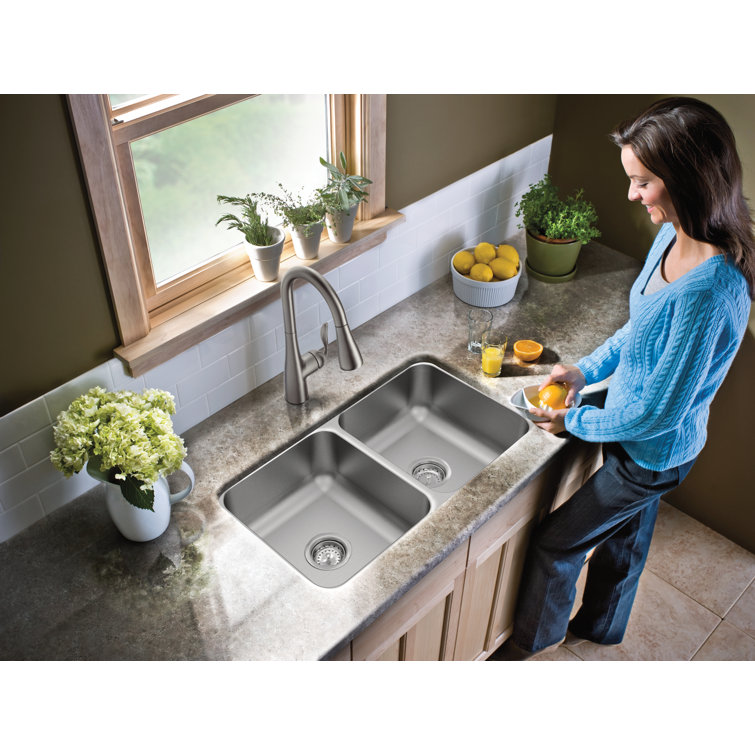 Stainless Steel Pull-Out Spray Kitchen Faucet with Single Handle