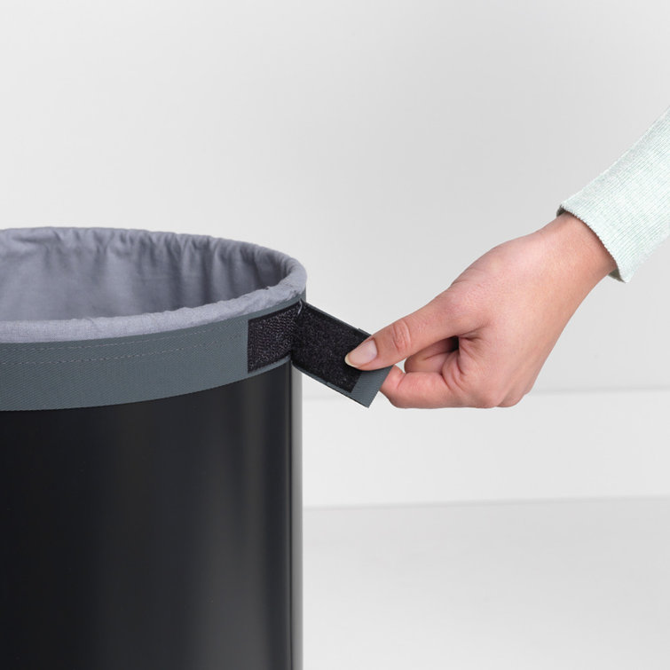 Matte Black Upright Laundry Hamper with Cork Lid