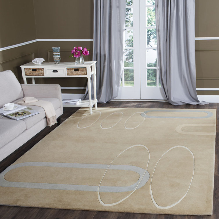 Soho 7'6" x 9'6" Beige and Gray Wool Tufted Area Rug