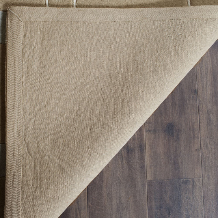Soho 7'6" x 9'6" Beige and Gray Wool Tufted Area Rug
