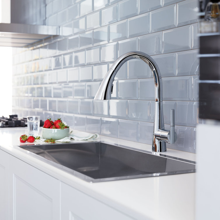 Chrome Single-Handle Pull-Down Kitchen Faucet with Triple Spray