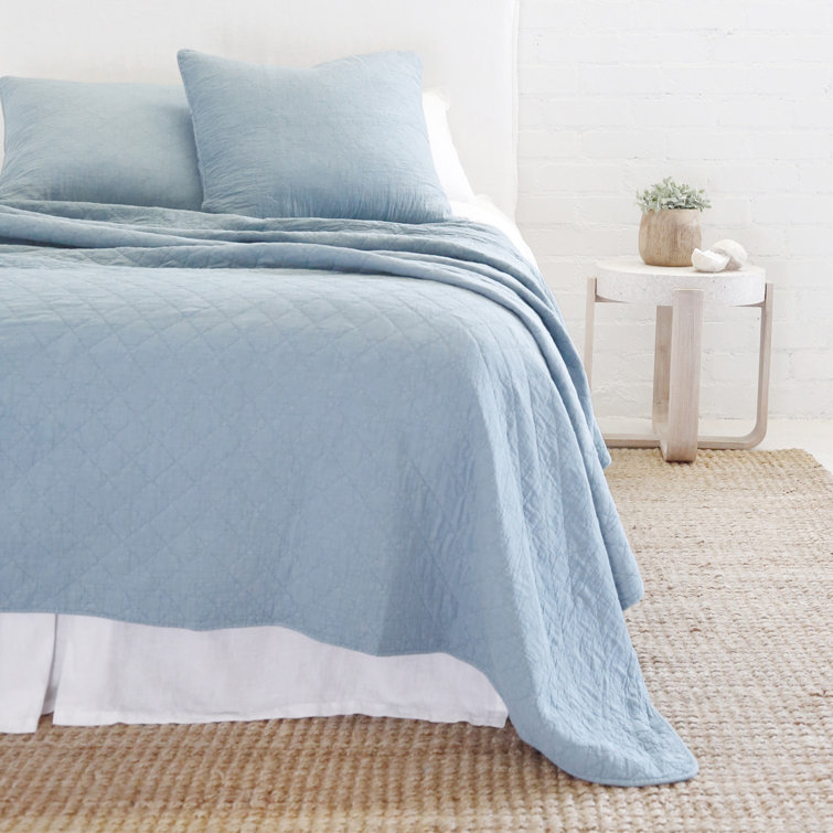 Huntington Dusty Blue Diamond Quilted Queen Cotton Coverlet