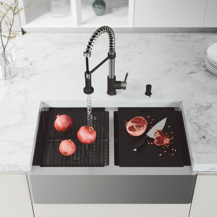 Oxford 33" Stainless Steel Double Bowl Farmhouse Kitchen Sink