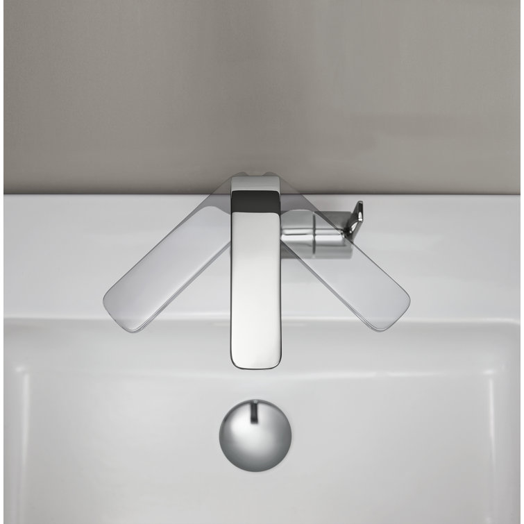 Chrome Single Hole Modern Bathroom Faucet with Drain Assembly