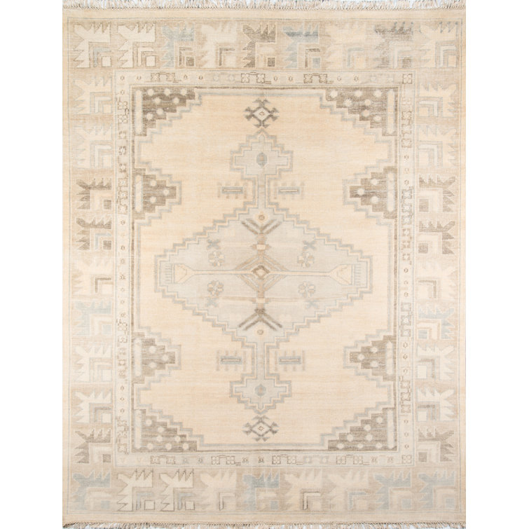 Beige Hand-Knotted Wool Medallion Area Rug 7'9" x 9'9"