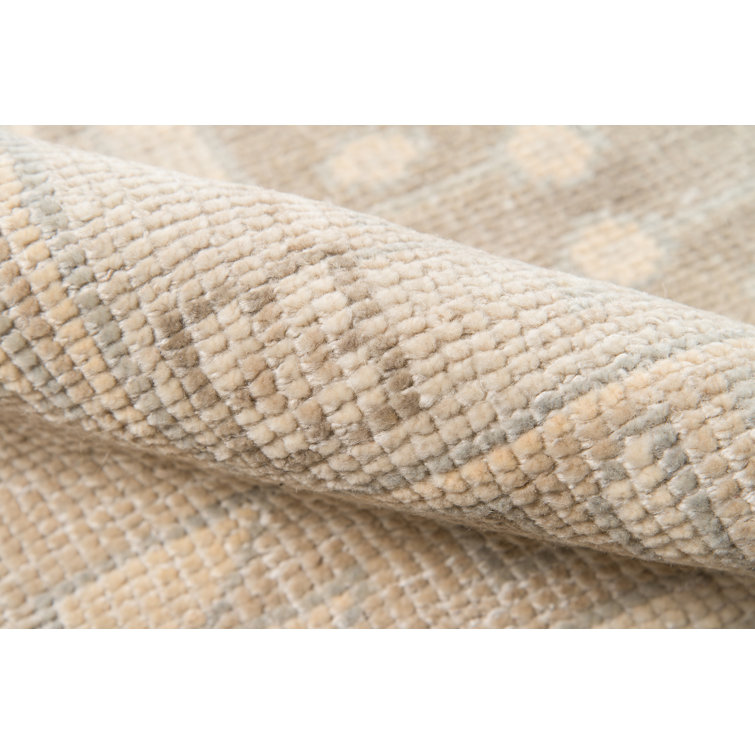 Beige Hand-Knotted Wool Medallion Area Rug 7'9" x 9'9"