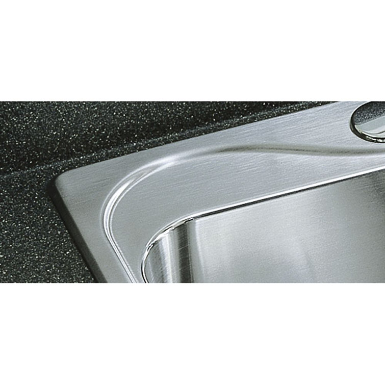 Southhaven 33'' Satin Stainless Steel Double Bowl Kitchen Sink