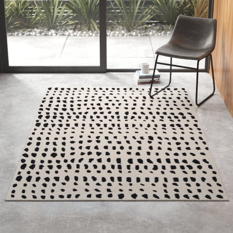 Ivory and Black Hand-Tufted Wool Rectangular Rug