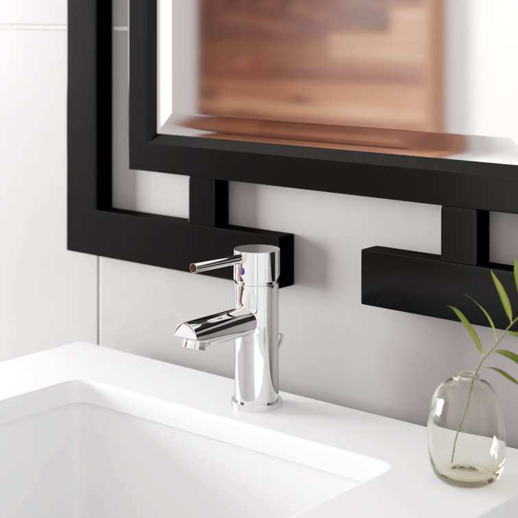 Modern Chrome Single Handle Bathroom Faucet with Drain Assembly