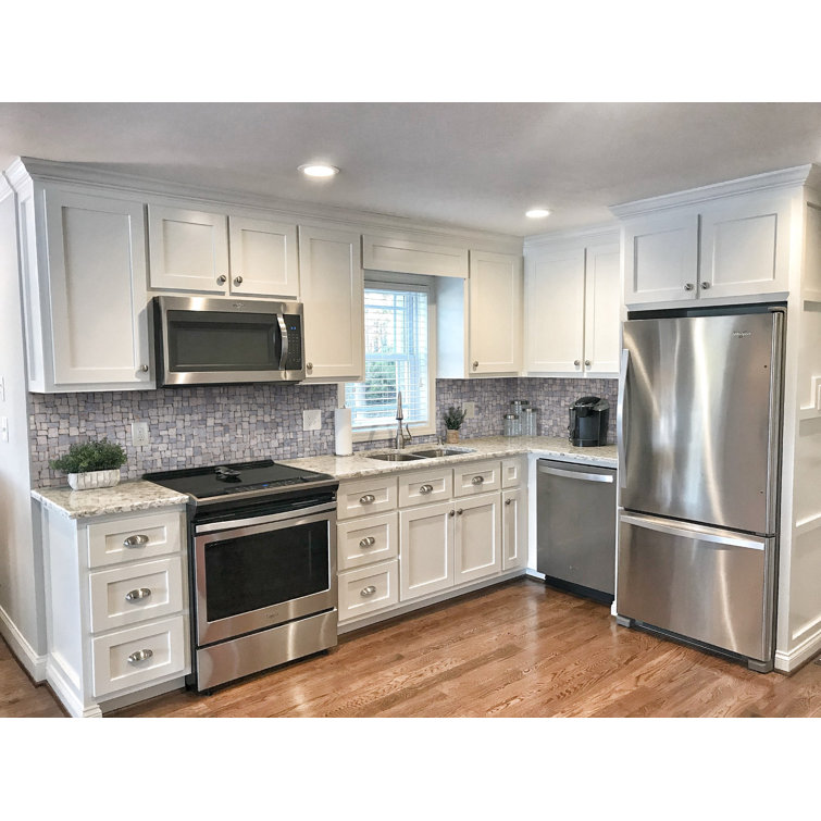 11" x 11" Gray Tumbled Marble Mosaic Tile