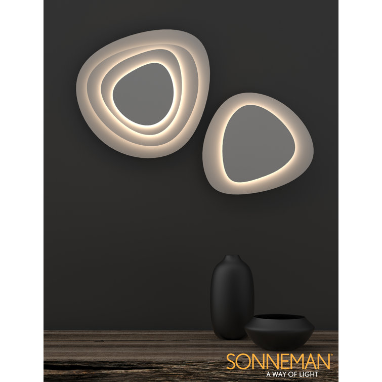 18" White Sculptural LED Wall Sconce