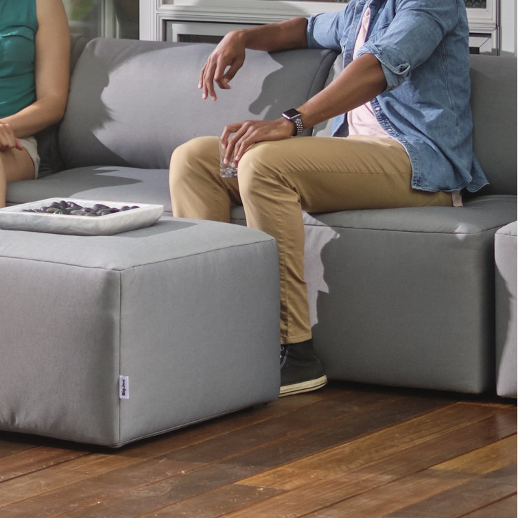Granite 5-Piece Modular Outdoor Sectional with Ottoman