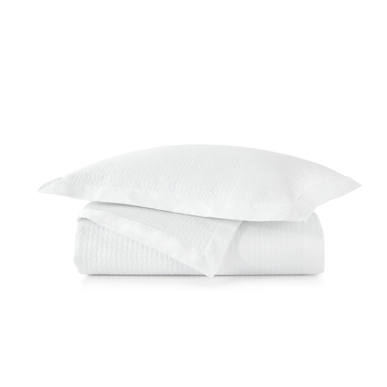 Montauk Queen White Cotton Matelasse Coverlet