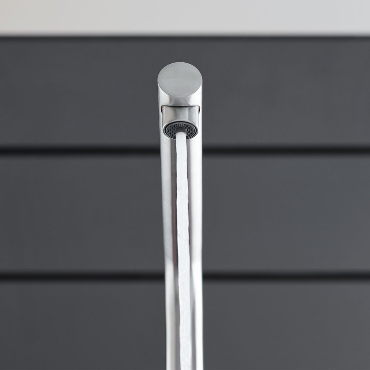 Starlight Chrome Single Handle Pull-Out Kitchen Faucet