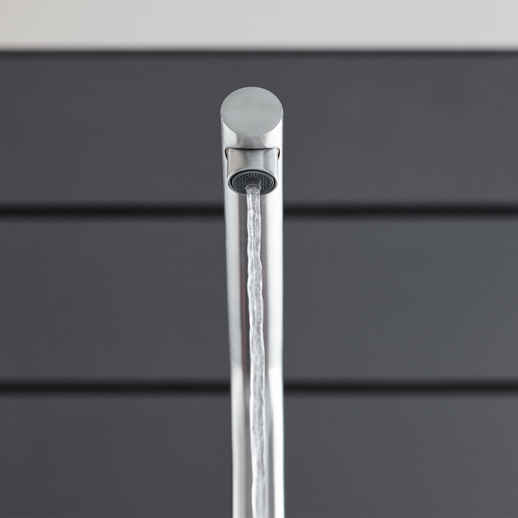 Starlight Chrome Single Handle Pull-Out Kitchen Faucet