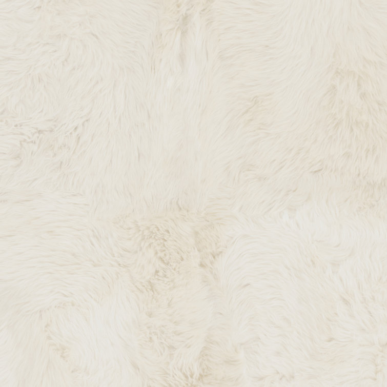Ivory Handmade Sheepskin 2' x 3' Area Rug