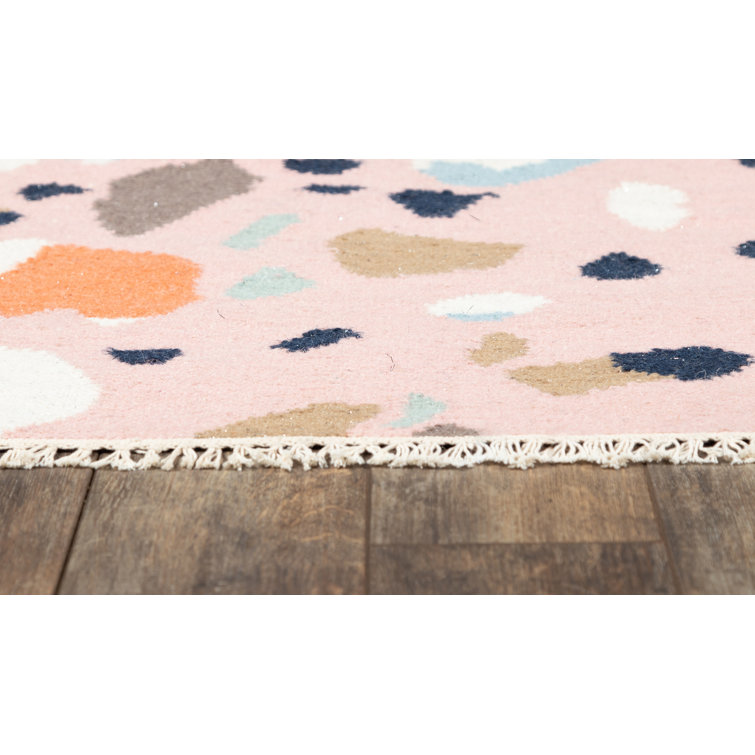 Handmade Abstract Dusty Pink Wool Blend 5' x 7' Area Rug