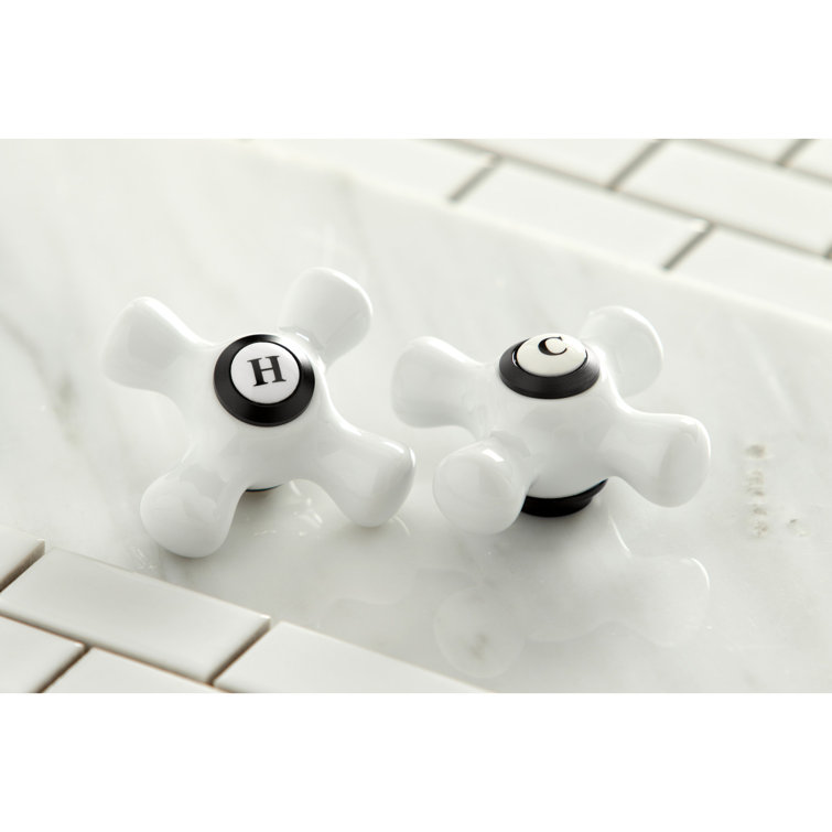 Matte Black Traditional 4-Inch Centerset Bathroom Faucet