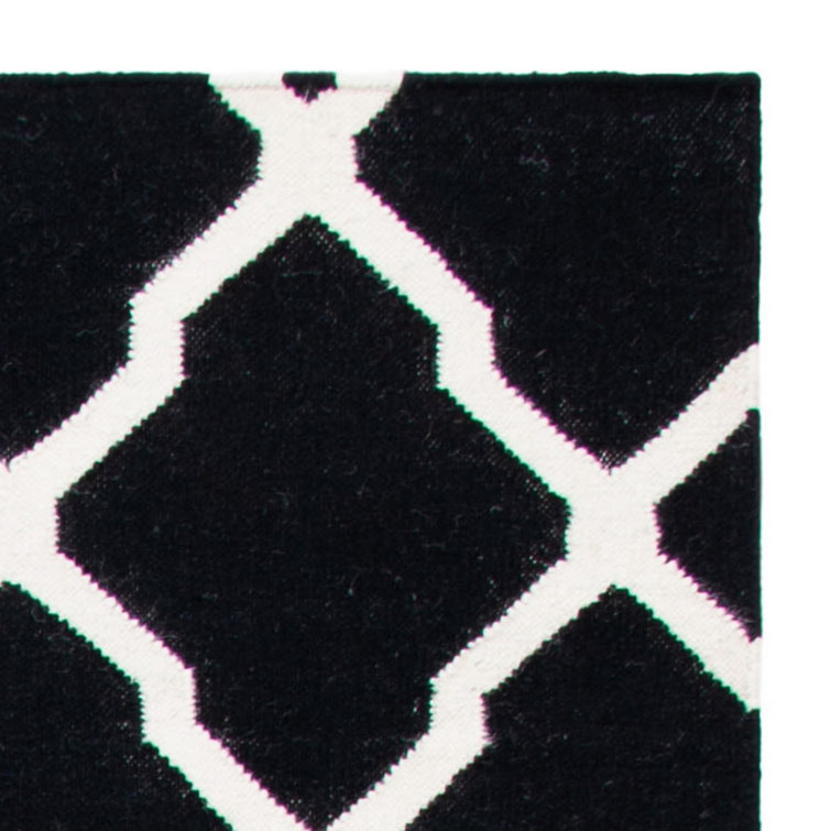 Black and Ivory Geometric Wool Flatweave Rug, 4' x 6'