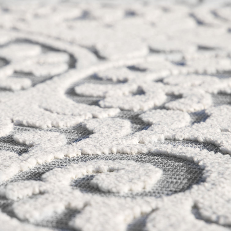 Natural Gray Floral Rectangular Synthetic Indoor/Outdoor Rug