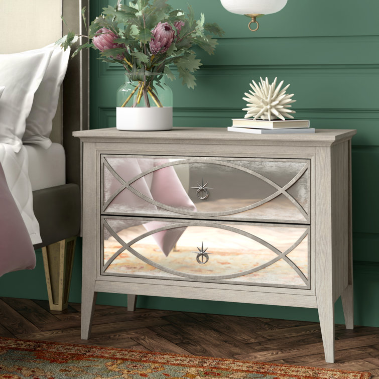 Marquesa 2 - Drawer Bachelor's Chest in Off White/Gray Cashmere