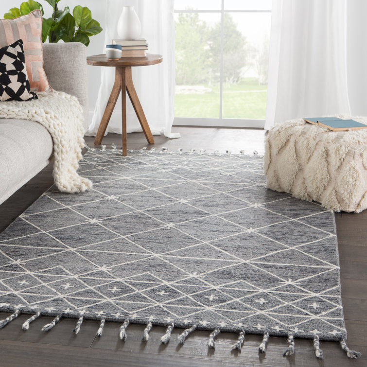Ivory and Gray Trellis Handmade Wool 5' x 8' Rug