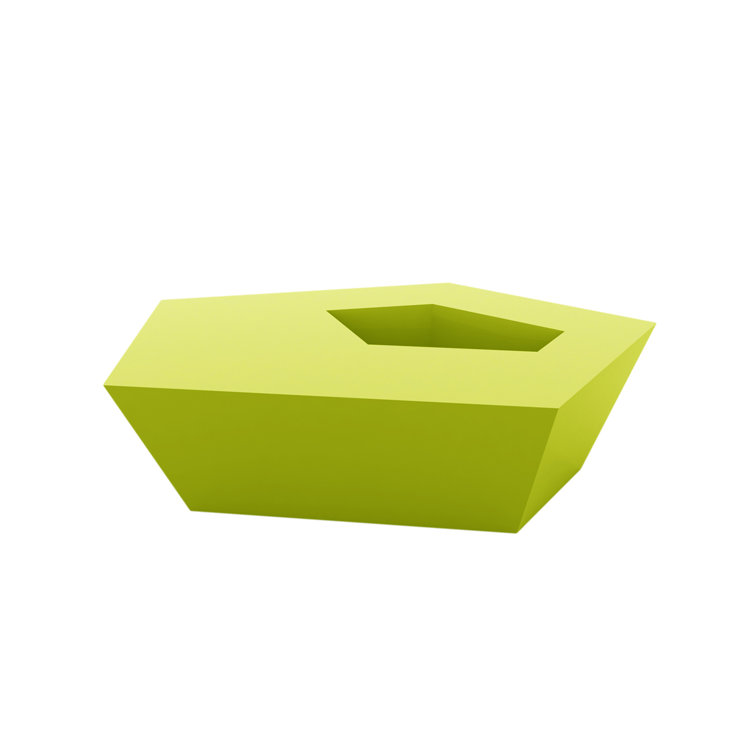 Black Geometric Indoor/Outdoor Plastic Coffee Table