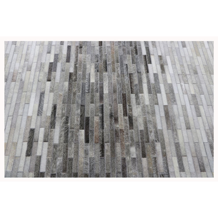 Galaxy Geometric Hand-Stitched Gray Cowhide Rug - 5' x 8'