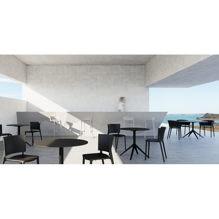 Elegantly Curved Matte Black Polypropylene Dining Chair by Eugeni Quitllet