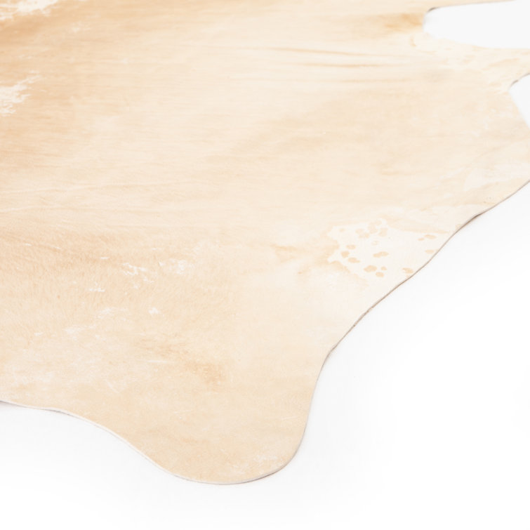 Contemporary Mateo Cowhide Rug in Natural Brown 5' x 7'