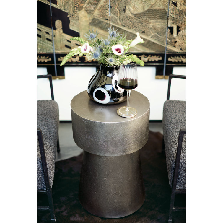 Transitional Round Wood & Metal Chairside Table in Gold
