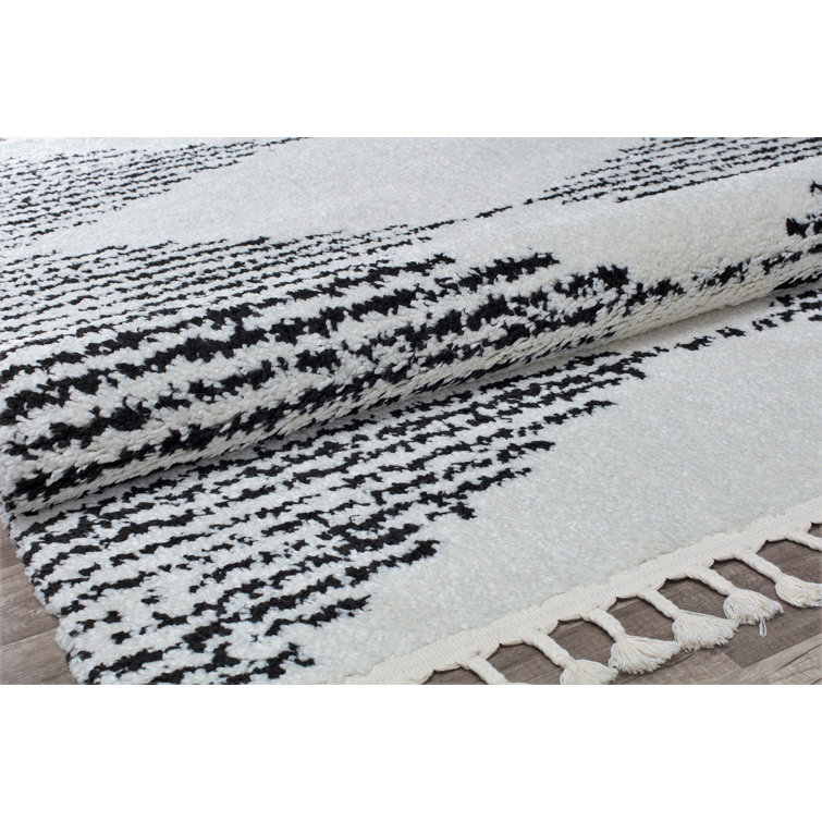 Heath White and Black Diamond Shag Synthetic Area Rug, 8' x 10'