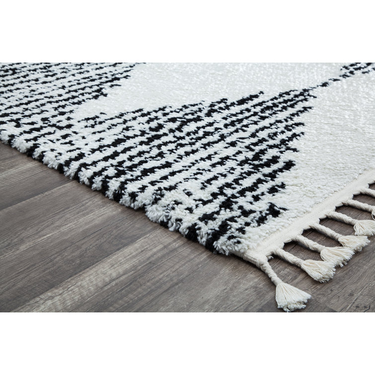 Heath White and Black Diamond Shag Synthetic Area Rug, 8' x 10'