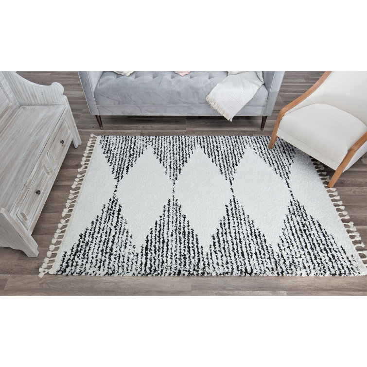Heath White and Black Diamond Shag Synthetic Area Rug, 8' x 10'