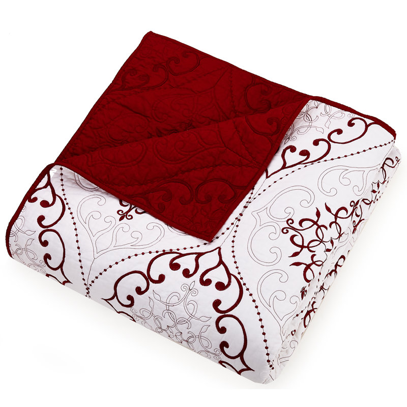 Full/Queen Red Cotton Reversible Floral Quilt Set