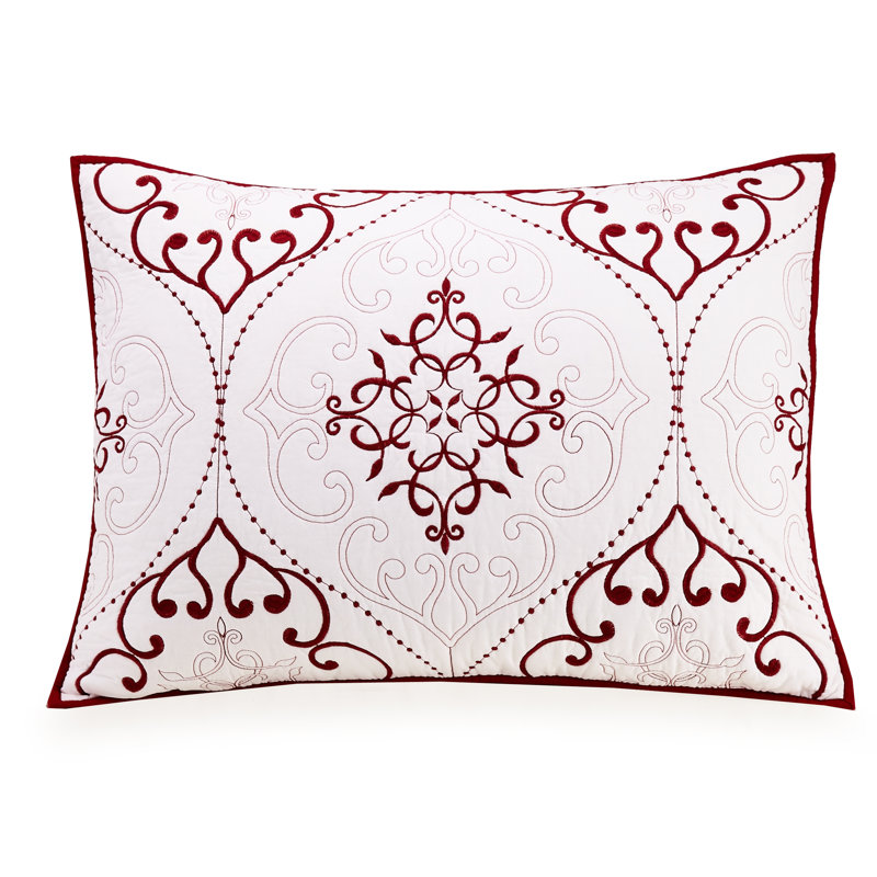Full/Queen Red Cotton Reversible Floral Quilt Set